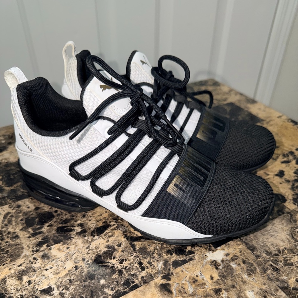 Puma Kids Black and White Sneakers Size 5C
